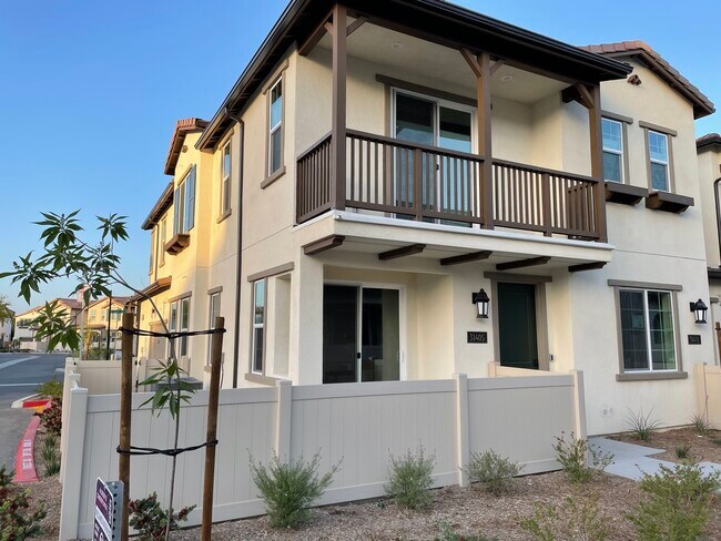 Front view - 31405 Calle Luna