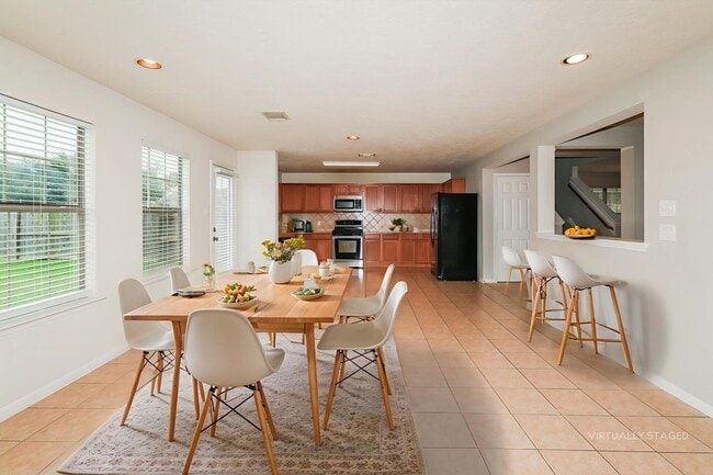 Foto del edificio - 29206 Legends Beam Dr