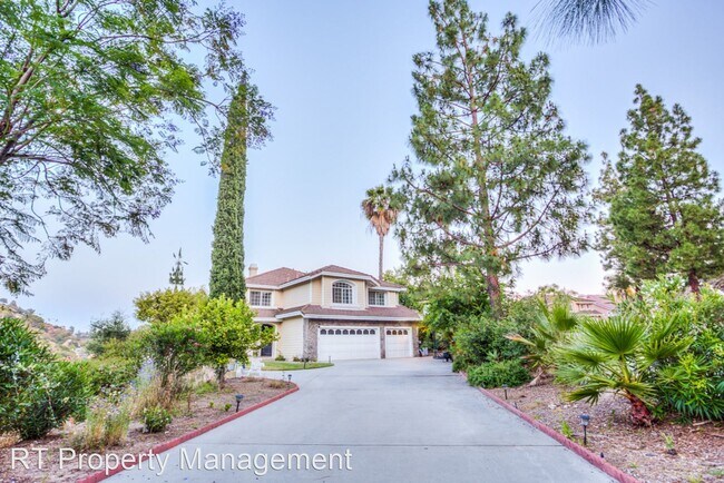 Building Photo - 4 br, 3.5 bath House - 2060 Ashington Dr