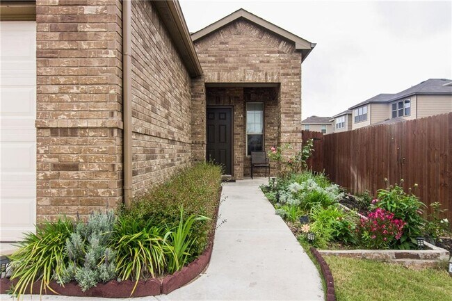 Foto del edificio - 16009 Hawthorne Heights Trail