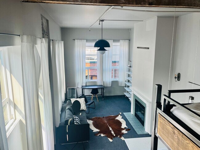 Foto del edificio - 417 E Pine St