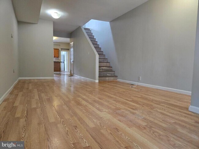 Foto del edificio - 132 N Kenwood Ave