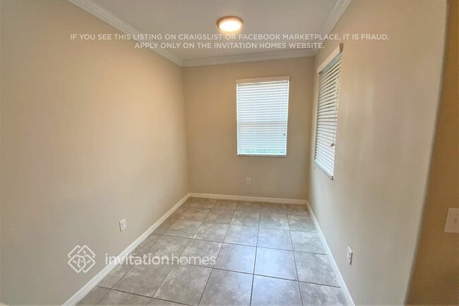 Foto del edificio - 10667 Lake Montauk Dr