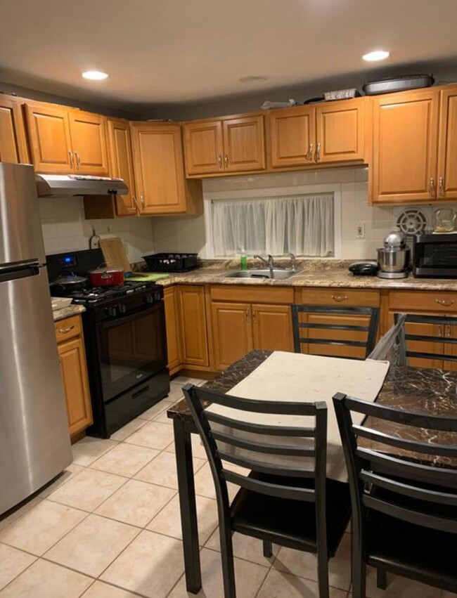 Foto del edificio - 2649 Tremont St