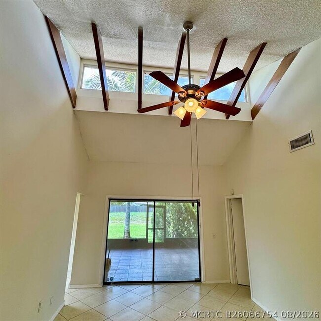 Foto del edificio - 10849 NW 30th Pl