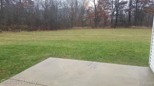 Building Photo - 794 Cattail Ln