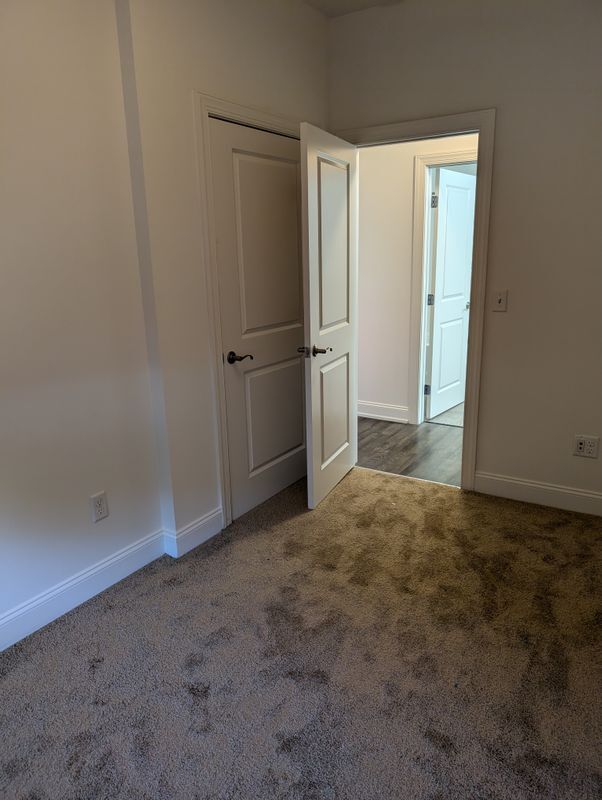 Foto del edificio - 476 Terrace Blvd