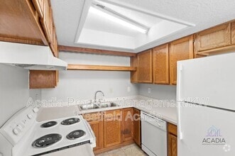 Building Photo - 2360 N 250 W