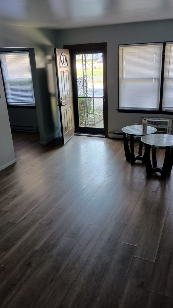 Foto del edificio - 18333 S Wentworth Ave