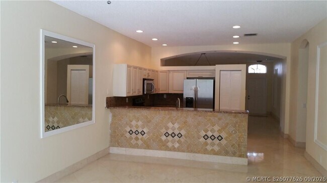 Building Photo - 6908 NW 33rd St