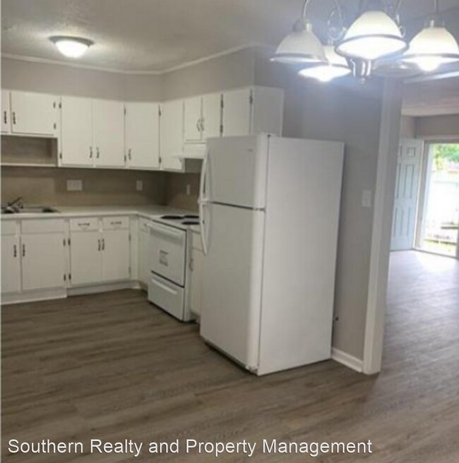 Foto del edificio - 4 br, 1.5 bath House - 3919 Woodley Road