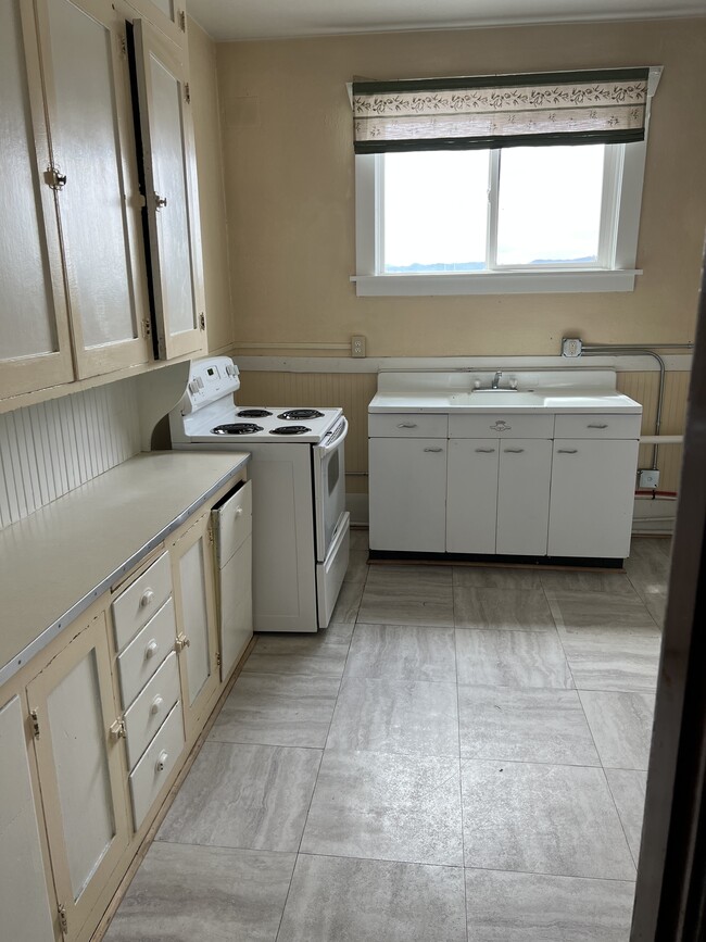 Building Photo - 319 S Excelsior Ave