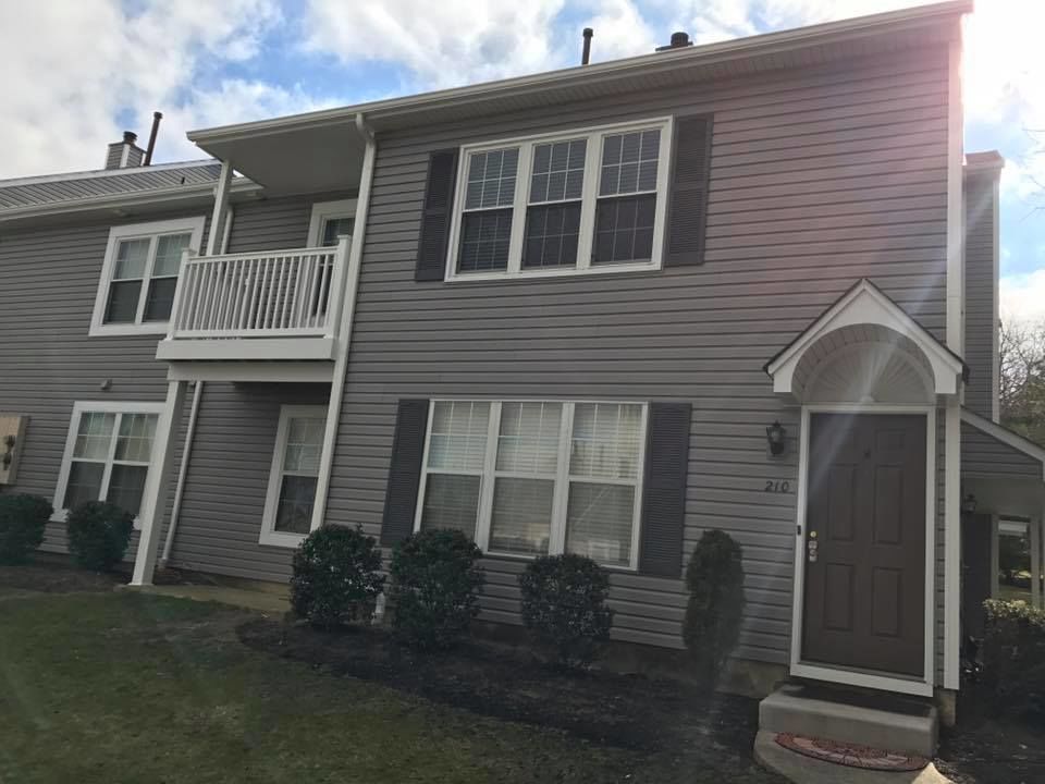 Primary Photo - 210 Boothby Ct