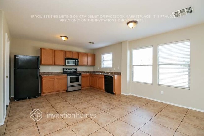 Building Photo - 3114 W Dunbar Dr