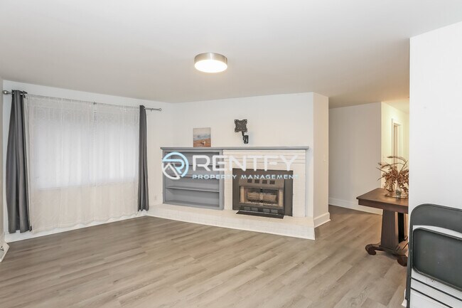 Foto del edificio - 12428 US-52