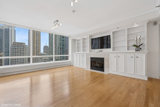 Foto del edificio - 55 E Erie St