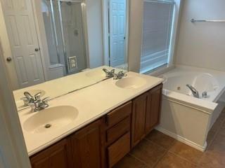 Foto del edificio - 1740 Hidden Brook Dr