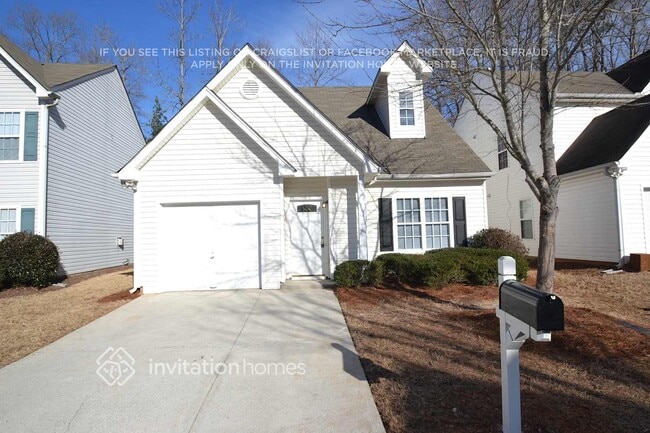 Building Photo - 256 Springbottom Dr SE