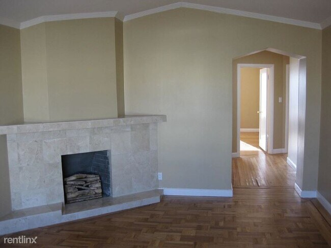 Building Photo - 3 br, 2.5 bath House - Undisclosed location