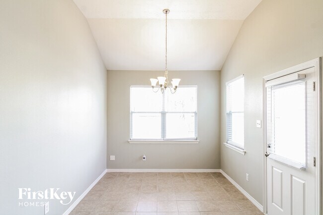 Foto del edificio - 18511 Royal Mist Ln