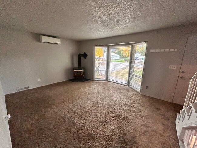 Foto del edificio - Charming 4 Bed, 2 Bath Home in Spokane Valley!