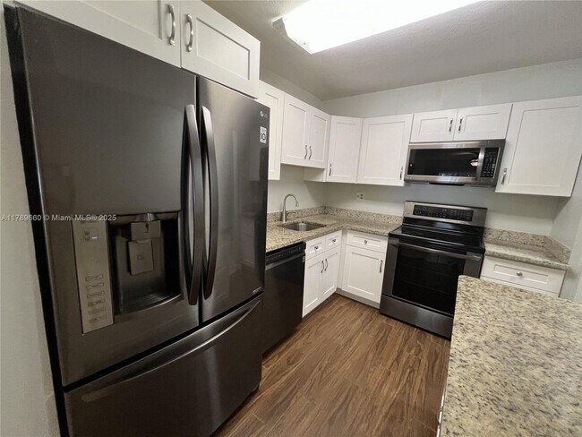 Foto del edificio - 4354 NW 9th Ave