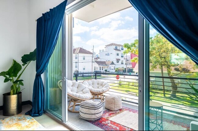 Foto del edificio - 1404 Goliad St