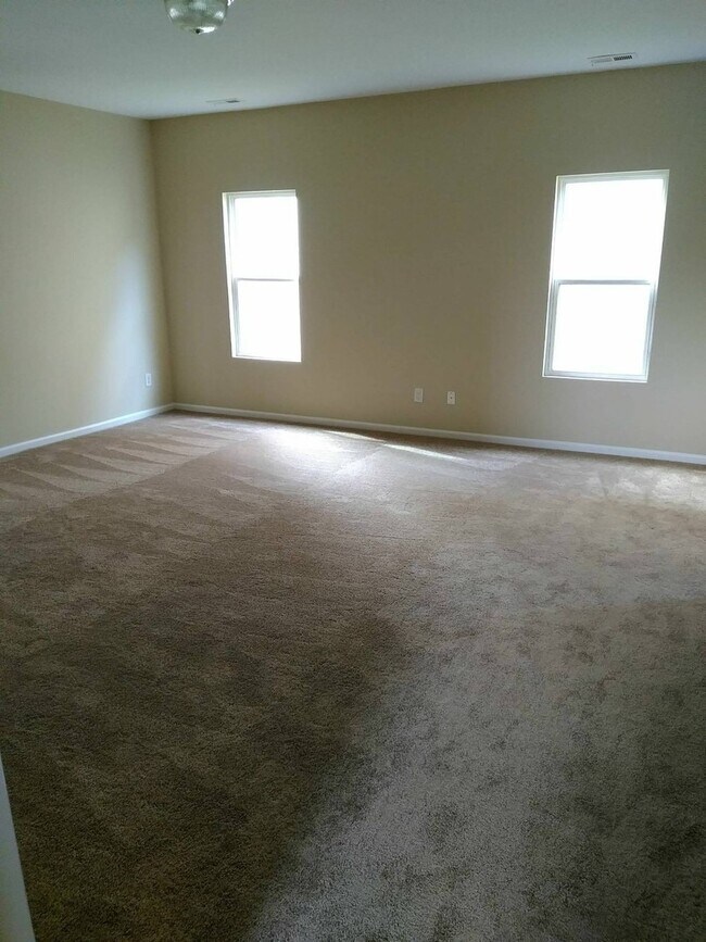 Foto del edificio - Spacious 4 Bedroom, 2.5 Bathroom Home!