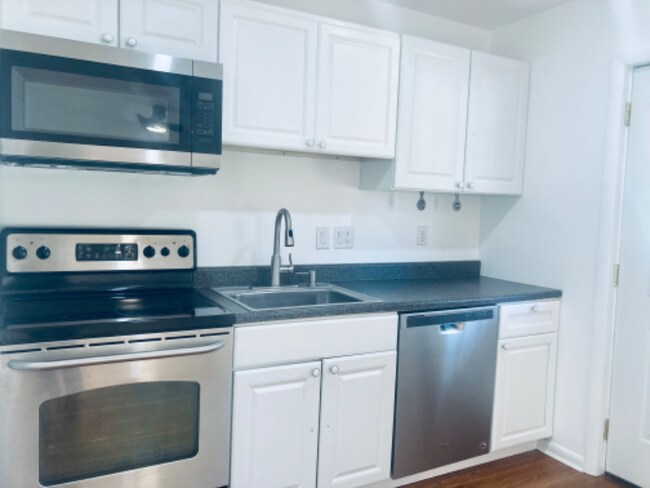 Foto del edificio - 18342 Clarke Rd