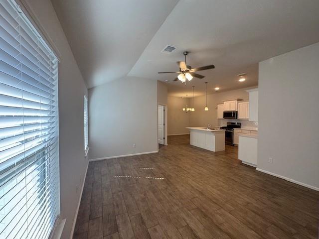 Building Photo - 634 Marlin Ct