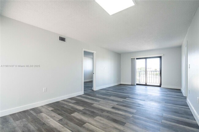 Foto del edificio - 6960 Rue Vendome