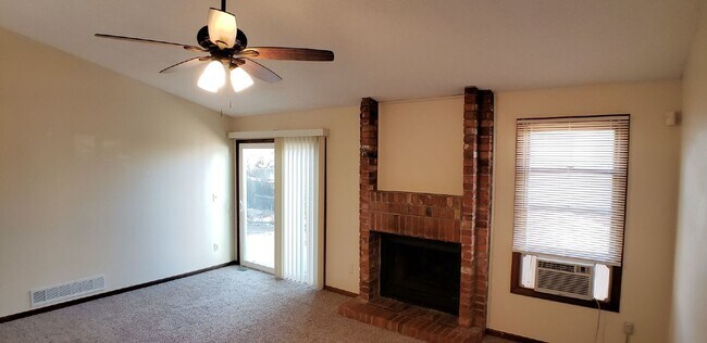 Foto del edificio - 3675 S Halifax Way