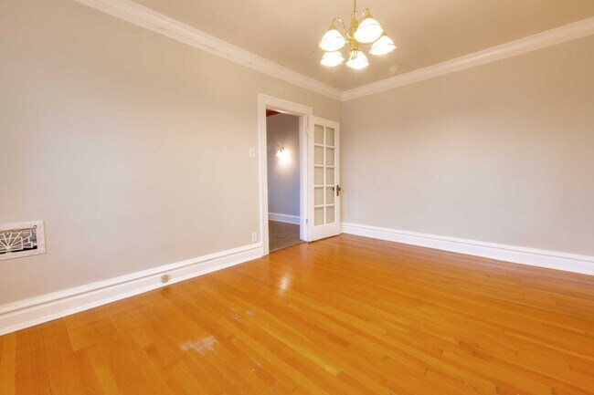 Foto del edificio - 3931 Parker Ave