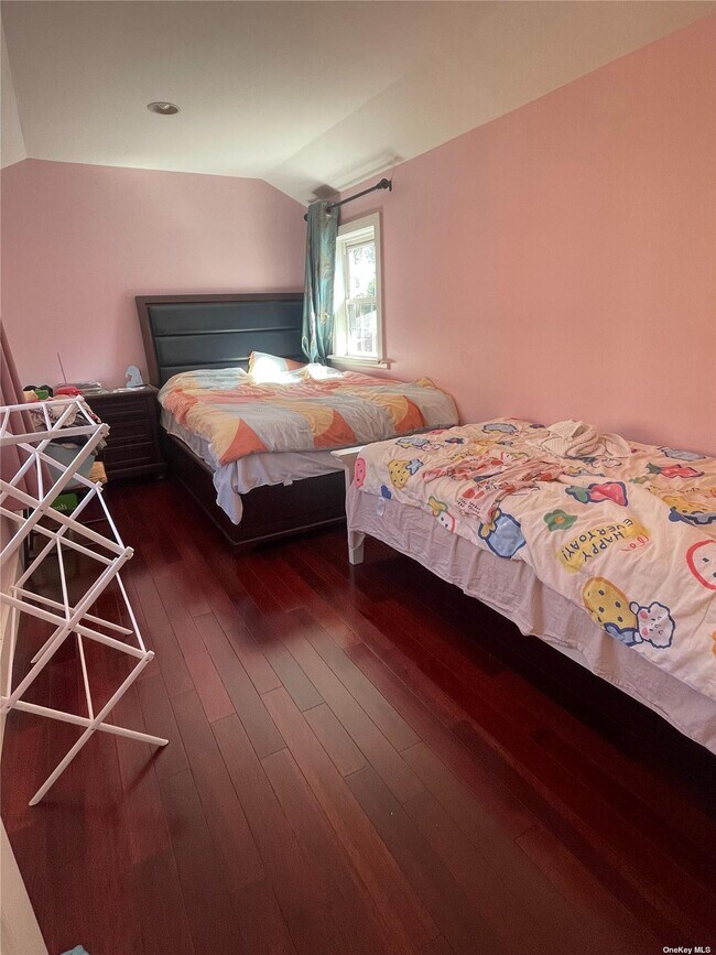 Building Photo - 158-0 78th Ave