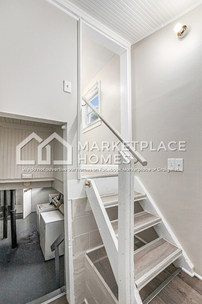 Foto del edificio - 22046 Birchwood Ave