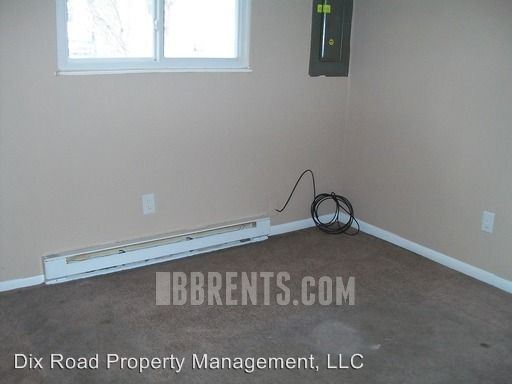 Building Photo - 2310 Oneka Ave