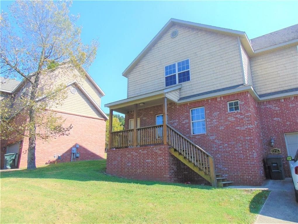 1776 W Wedington Dr, Fayetteville, AR 72703 House Rental in