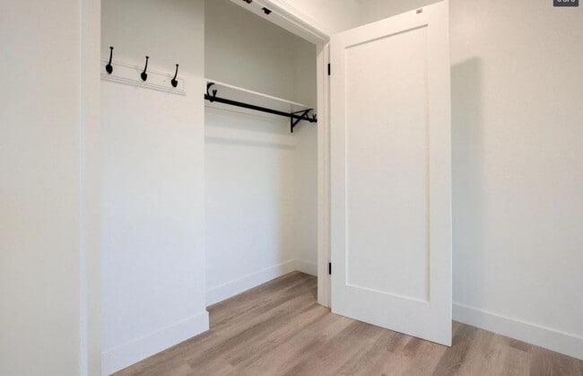 Foto del edificio - Stunning 1-bed unit with washer/dryer just completed!