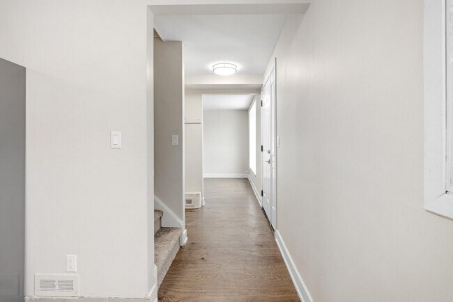 Photo du bâtiment - Parkway Court