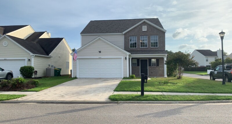 Foto principal - 2233 Blakers Blvd