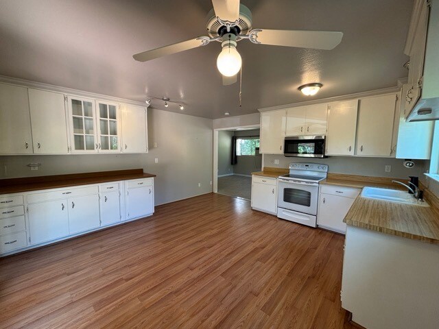 Foto del edificio - 1100 Pear Ridge Rd