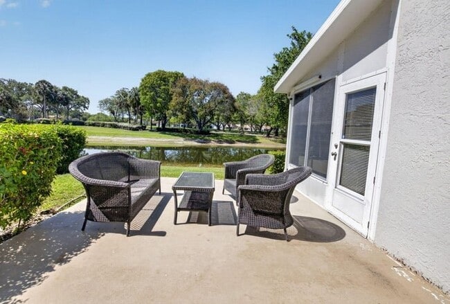 Photo - 10530 Lake Vista Cir Townhome