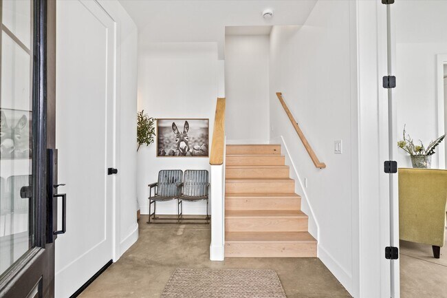 Foto del edificio - 614 N Avenue H Ave