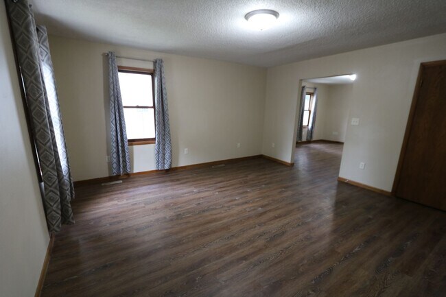 Foto del edificio - 1317-1317 Jefferson St