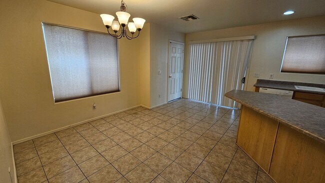 Foto del edificio - Beautiful 3 Bed 2 Bath Riverhaven - 2 story home!