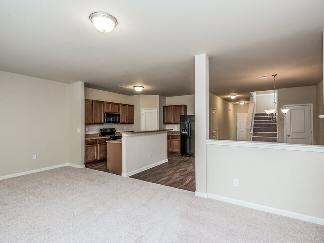 Foto del edificio - 256 Stillwood Dr