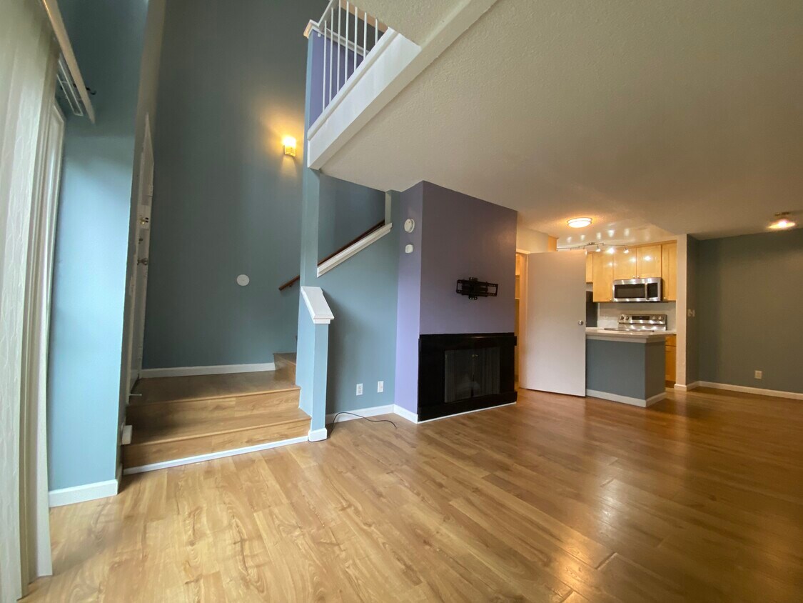 357 Half Moon Ln Unit 5, Daly City, CA 94015 Condo for Rent in Daly