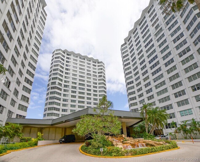 825 Brickell Bay Dr Unit 2050, Miami, FL 33131 Condo for Rent in