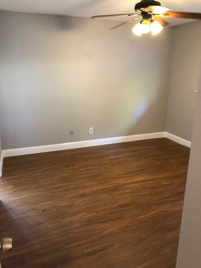Habitación principal - 4429 Bowser Ave