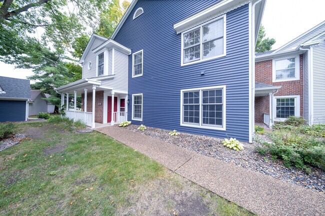 Foto del edificio - 7451 W 110th St